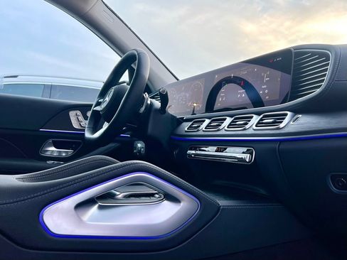 Certified 2026 Mercedes-Benz GLS 450 4MATIC image 20