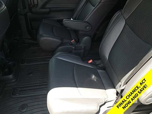 Used 2025 Toyota Sienna XSE w/ XSE Plus Package AWD/4WD image 16