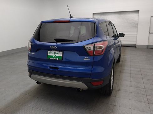 Used 2017 Ford Escape SE w/ SE Cold Weather Package AWD/4WD image 7