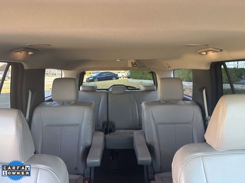 Used 2021 Ford Expedition XLT image 29