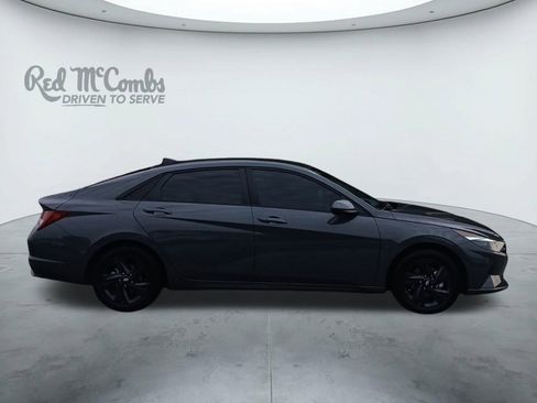 Used 2023 Hyundai Elantra Blue image 6