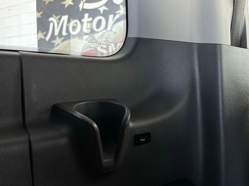 Used 2020 Ford Transit 350 XLT image 24