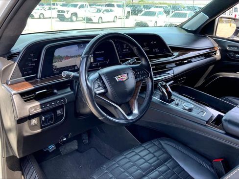Used 2021 Cadillac Escalade Sport Platinum image 17
