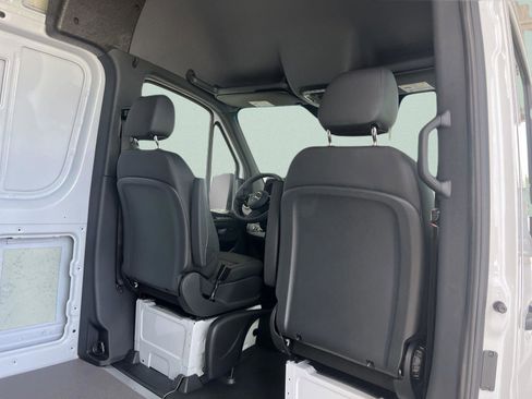 New 2025 Mercedes-Benz Sprinter 2500 image 15