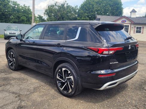 Used 2023 Mitsubishi Outlander SE AWD/4WD image 6