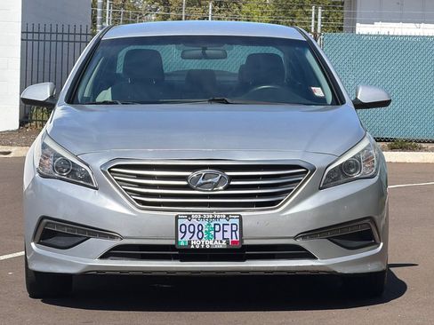 Used 2015 Hyundai Sonata SE FWD image 9