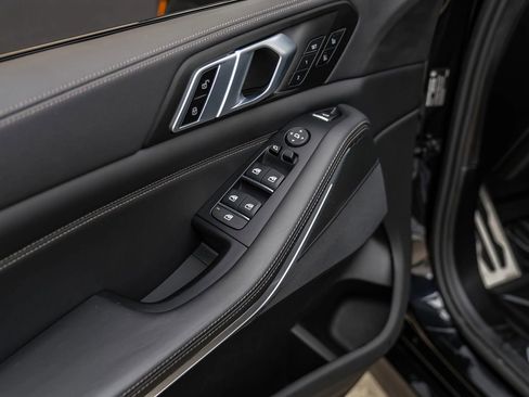 Used 2023 BMW X5 sDrive40i w/ Executive Package image 44