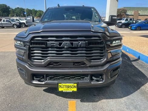 Used 2025 RAM 2500 Big Horn AWD/4WD image 3