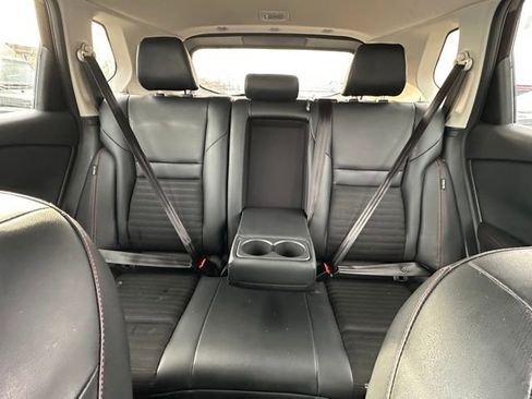 Used 2025 Nissan Rogue SV image 10