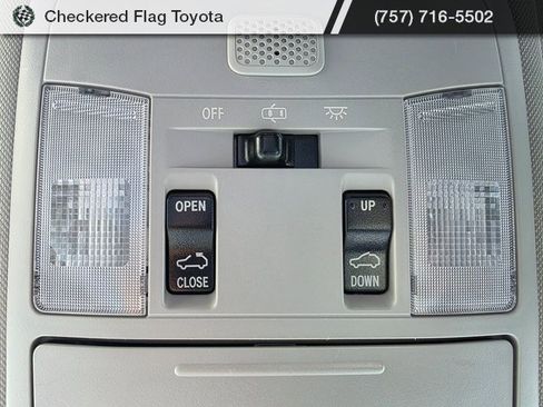 Used 2018 Toyota RAV4 XLE image 11