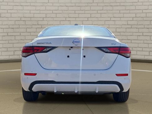 Used 2021 Nissan Sentra SV FWD image 6