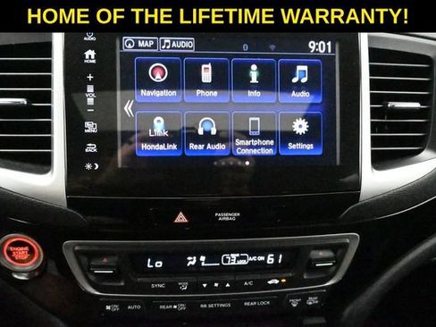 Used 2017 Honda Pilot Touring image 22