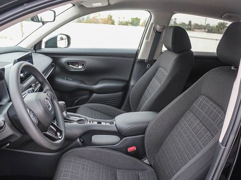 Certified 2026 Honda HR-V LX image 18