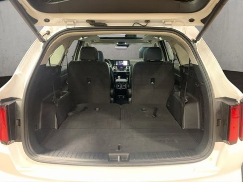 Used 2023 Kia Sorento SX image 31