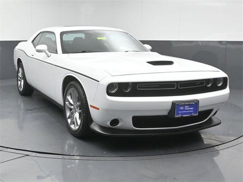 Used 2023 Dodge Challenger GT image 1