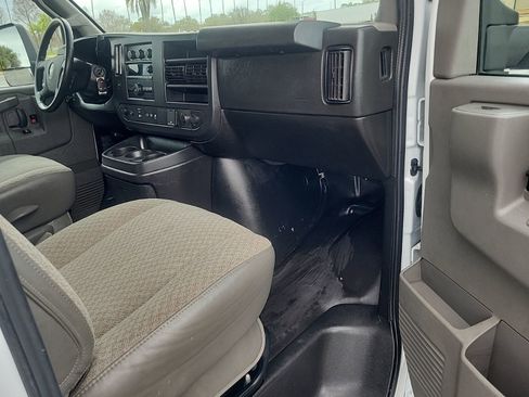Used 2023 GMC Savana 3500 w/ Power Convenience Package RWD image 14