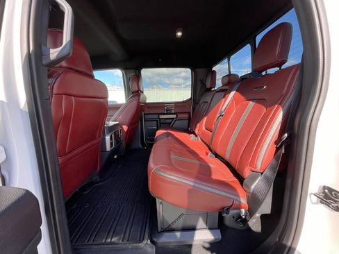 Used 2022 Ford F350 Platinum image 18
