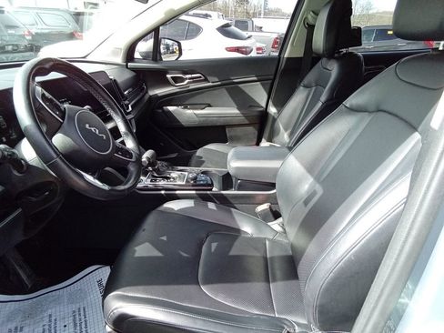 Used 2023 Kia Sportage EX image 11