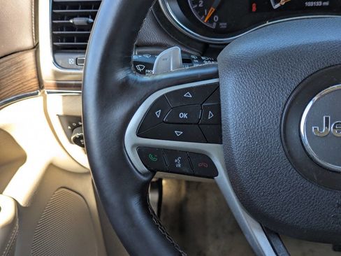 Used 2017 Jeep Grand Cherokee Overland image 20