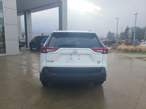 Used 2023 Toyota RAV4 XLE image 6