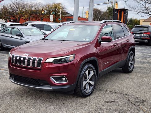 Used 2019 Jeep Cherokee Limited image 2