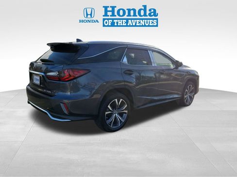 Used 2022 Lexus RX 350L Premium w/ Premium Package image 4