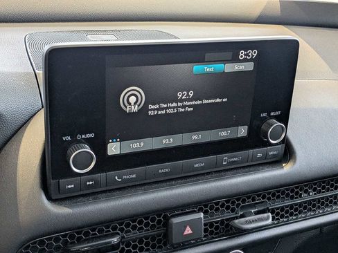 Used 2023 Honda HR-V LX image 25