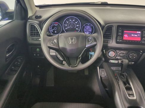 Used 2018 Honda HR-V LX image 18