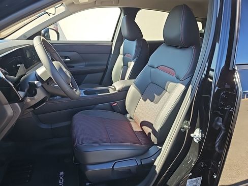 New 2026 Nissan Kicks SR w/ Cold Weather Package image 10