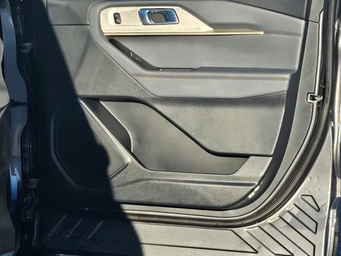 New 2026 Ford Explorer Active w/ Active Comfort Package image 36