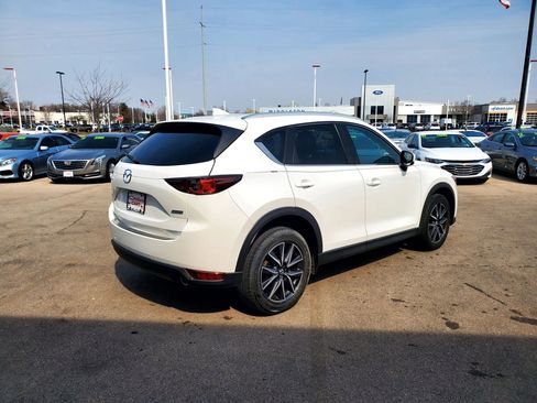 Used 2018 MAZDA CX-5 Touring w/ Preferred Equipment Package image 5