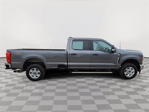 Certified 2025 Ford F250 XLT image 6