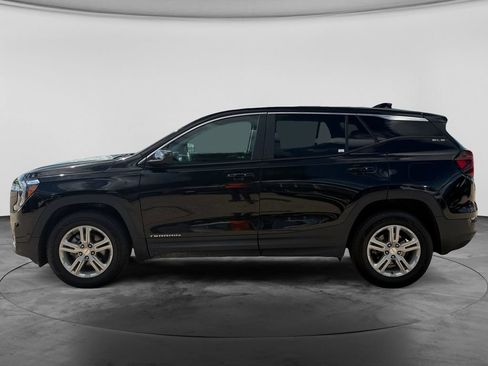 Used 2024 GMC Terrain SLE AWD/4WD image 6
