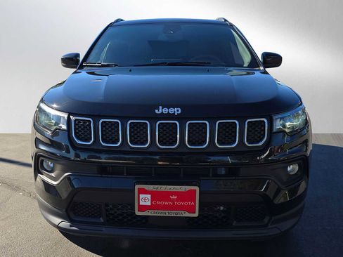Used 2023 Jeep Compass Latitude image 8