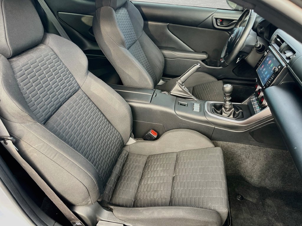 Used 2023 Toyota GR86 RWD image 25