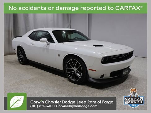 Used 2016 Dodge Challenger R/T Scat Pack w/ Technology Group RWD image 1