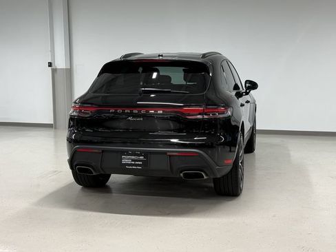 Certified 2026 Porsche Macan AWD/4WD image 8