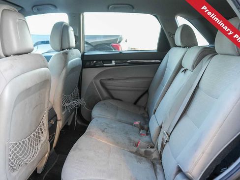 Used 2015 Kia Sorento LX FWD image 11