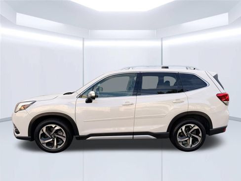 Used 2022 Subaru Forester Touring AWD/4WD image 11