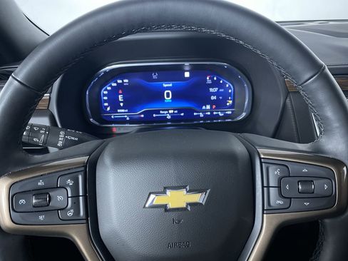 Used 2023 Chevrolet Tahoe High Country w/ Premium Package image 3