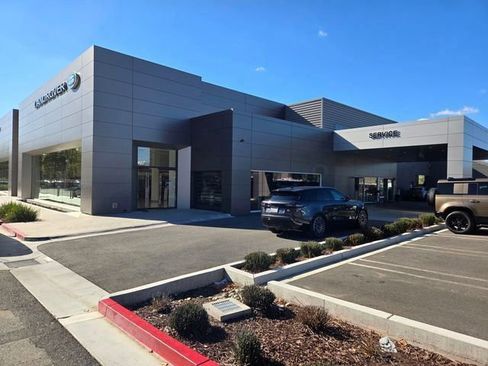 Used 2026 Land Rover Defender 110 X-Dynamic SE image 20