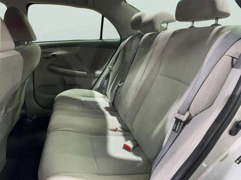 Used 2010 Toyota Corolla LE image 29