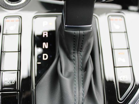 New 2025 Kia Niro EX image 36