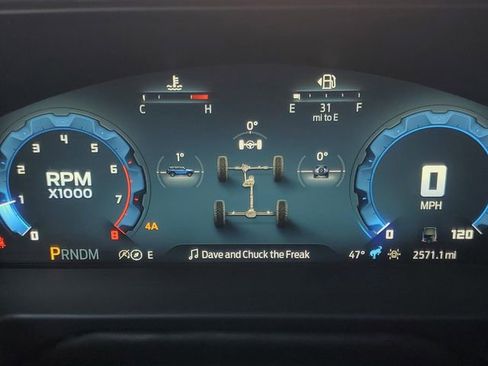 Used 2025 Ford Bronco Badlands image 15