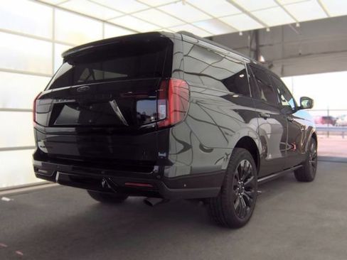 Used 2025 Ford Expedition Max Platinum w/ Stealth Appearance Package AWD/4WD image 4
