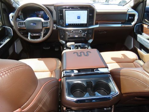 Used 2025 Ford F150 King Ranch w/ FX4 Off-Road Package image 23