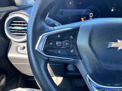 Used 2024 Chevrolet Trax LT w/ Driver Confidence Package FWD image 12