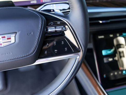 Certified 2025 Cadillac Escalade Sport Platinum w/ LPO, ONYX Package image 13