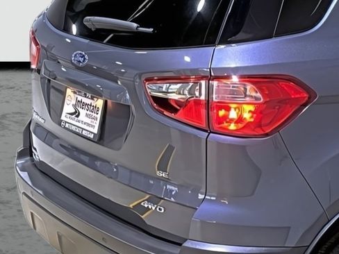 Used 2022 Ford EcoSport SE image 13