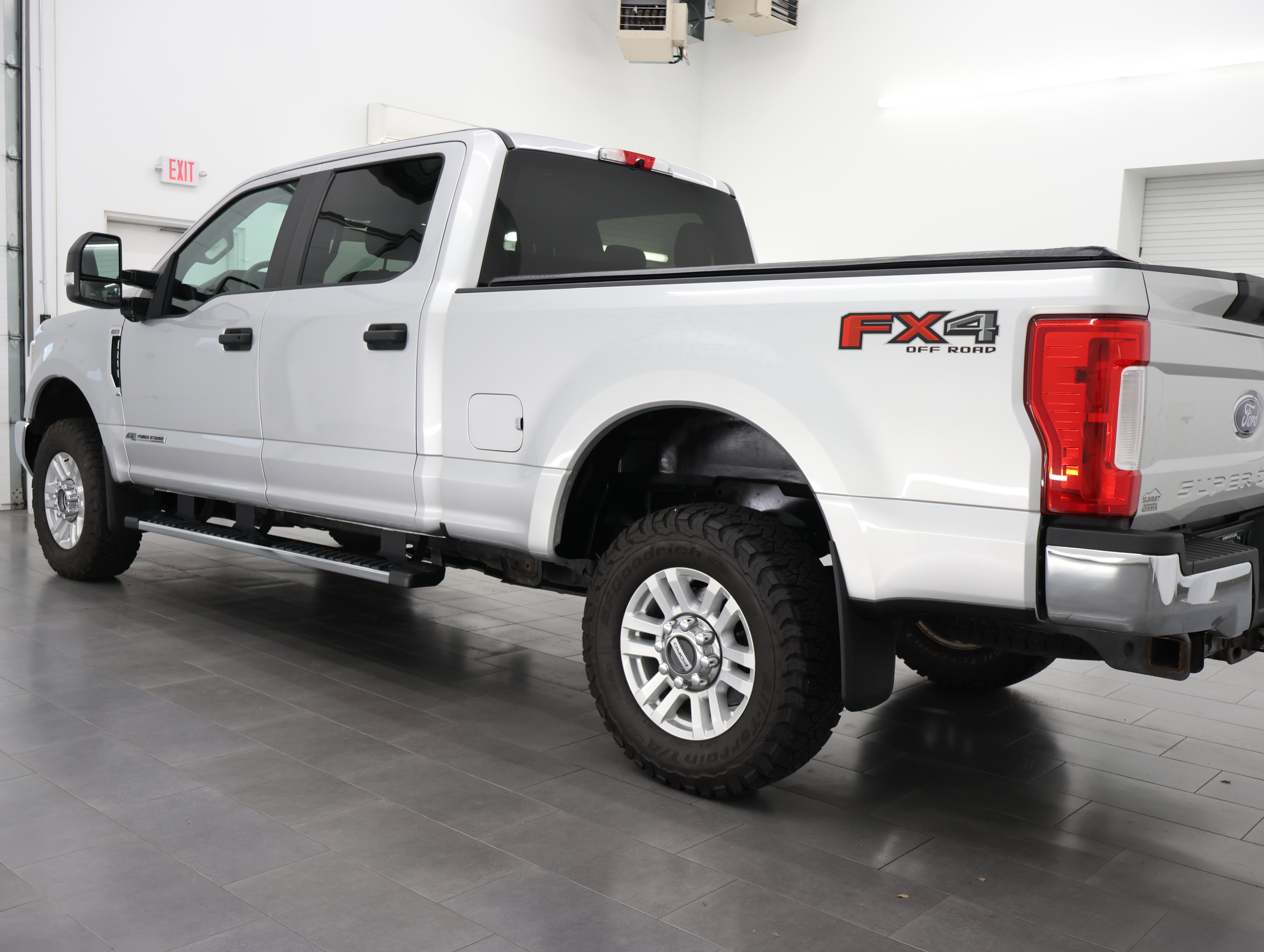 Used 2019 Ford F250 XL w/ STX Appearance Package AWD/4WD image 6